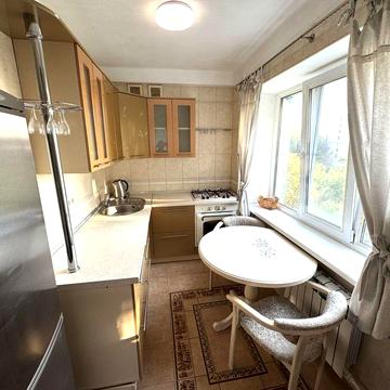 1 кім квартира . ЄВРО-РЕМОНТ. м. Нивки 8хв.пішки. Ґалаґани. Газ.Бойлер