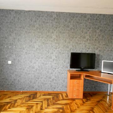 Бочарова вул., 3