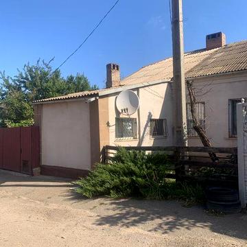 Продаж 1/4 частина будинку котедж 95 квартал