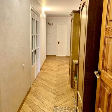 Продам квартиру площею 79,1 м кв на б-рі Незалежності Бровари