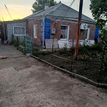 Продам дом с большим участком земли