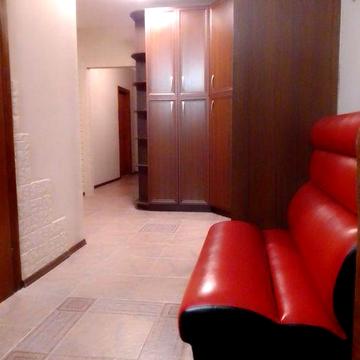 300 м Метро Позняки ЖК Срібна Корона без комісії ул Срібнокільска № 1