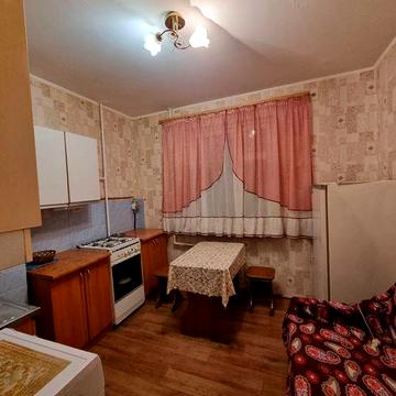 Захищена з усіх сторін . Оренда квартири на Шуменському . Другий повер