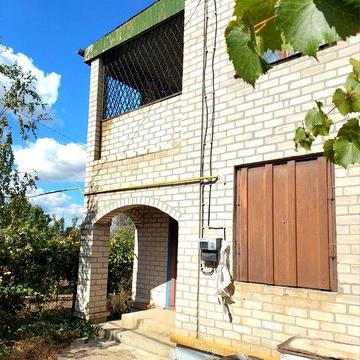 Продам дом у озера