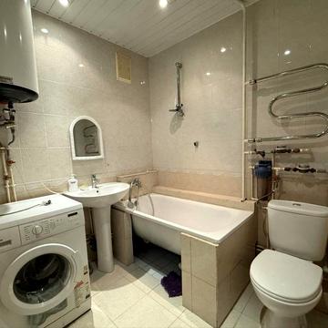 Срочная продажа! 4 комнатная квартира м. Барабашова и Академ павлова