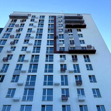 34900$  - така ціна зацікавлює? Бо квартир останніх три по 850$! ЖК ЗигЗаг