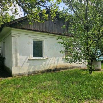 Продам будинок передмісті