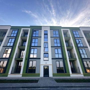 Продам велику 1к квартиру в зданому будинку