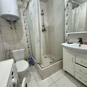 Продажа  1 ком.кв Правий берег, Бородинский р-н ул.Товрищеская 21999 $