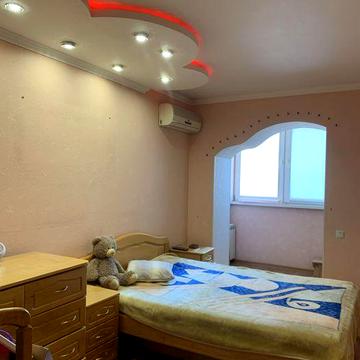 Продам 4ьох кімнатну квартиру в Хаджибейському районі