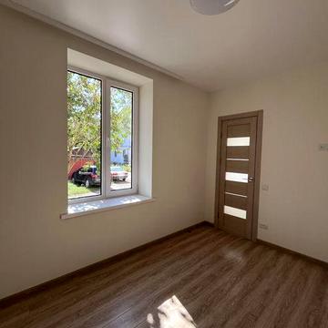 Квартира з сучасним ремонтом