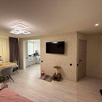 Шикарна,тепла,ВИДОВА 4 кімнатна(90м2!) квартира,Жадова,Державності,АТБ