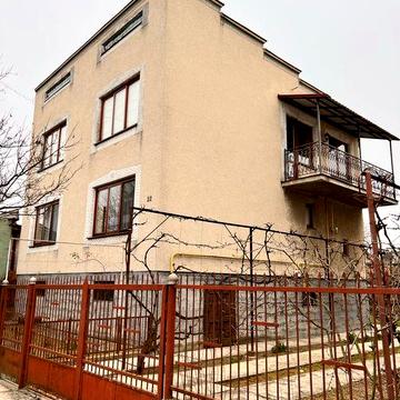 Продаж 2-поверхового будинку з меблями в м.Чоп