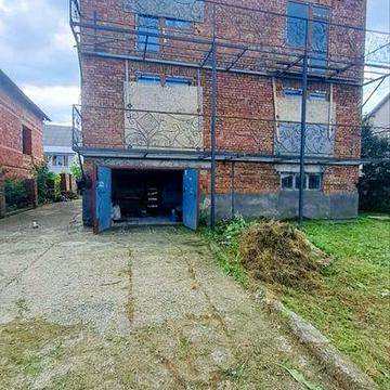 Продаж будинку по вул. Гранична