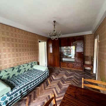 Продаж 2-кімнатна Квартира під ремонт, балкон газ,Донця, Соломʼянский