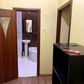 Затишна 1-кімнатна квартира у ближньому центрі