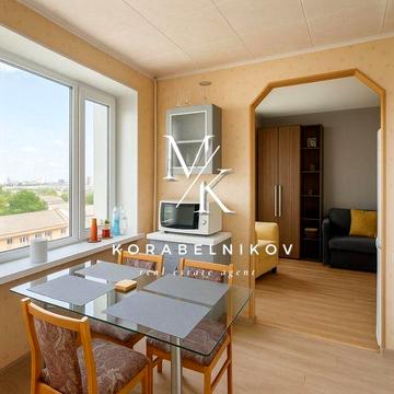 Продаж 3-к квартири біля метро «Дарниця» вул. Будівельників 27а