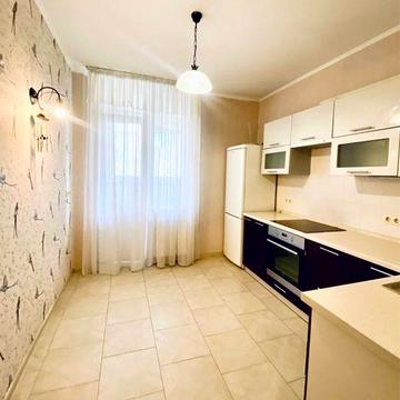 Продаж 1 кімнатноі квартири на Осокорках.