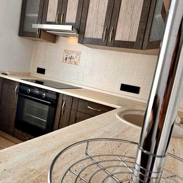 Продам 2к квартиру Академіка Єфремова метро Академмістечко