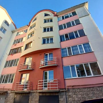 Тролейбусна вул., 26