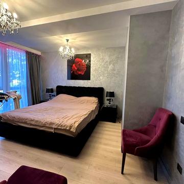 Адмирала Азарова, 6Б