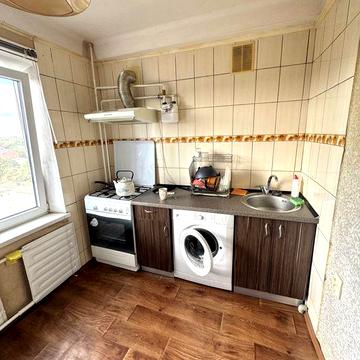 Продается 1 ком кв в Осипенковском р-не по ул Академика Александрова