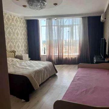 Миколи Ушакова вул., 1-Д