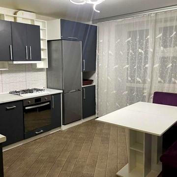 Здається чудова 2 кімната квартира район Академічний.