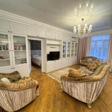 Продам 3х кімн квартиру Гончара 82 Ремонт метро Університет