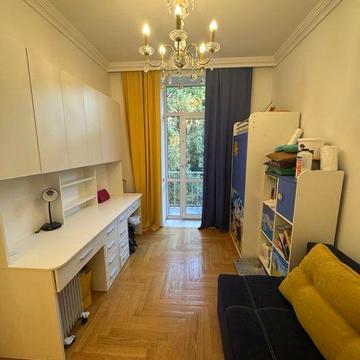 Продам 3х кімн квартиру Гончара 82 Ремонт метро Університет