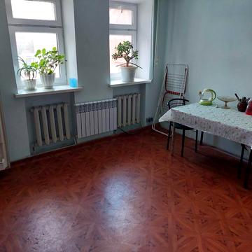 Панаса Мирного вул., 4/1
