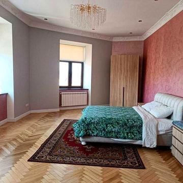 проспект Свободи, 22. Центр Львова Шикарна квартира. Оренда. 3 кімнати