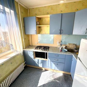 Продается 1 ком кв в Осипенковском р-не по ул Зестафонская