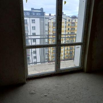 Олександра Довженка вул., 20
