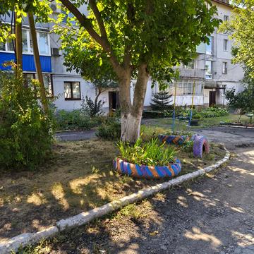Футбольна вул. (Червоноармійська), 63