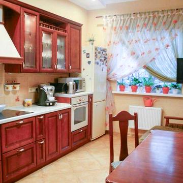 Продам квартиру. Чубинське. 3 окремі кімнати.