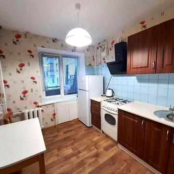 Сдам 1к квартиру Центр, ул. Героев Крут 8(Фурманова). больн. Мечникова