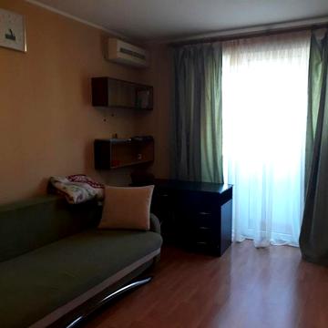 Лесі Українки бульв., 24