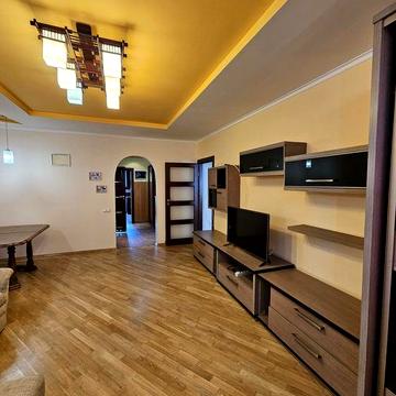 Двохкіматна квартира з кухнею-студією на Каховській в клубному будинку