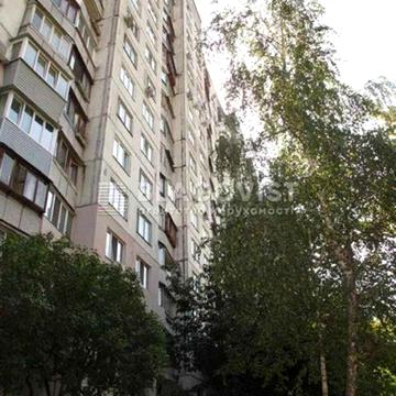3 кім квартира, пр-т Голосфївський 11, М Деміївська, 73м кв, 111000$