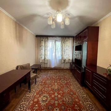 Небесної Сотні просп. (Маршала Жукова), 17