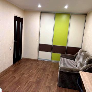 Астрономічна вул., 21