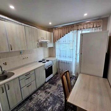 Продам 1к квартиру на Александра Поля (низ)