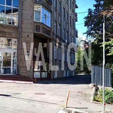 Продаж 2 кімн. квартири, Печерськ, вул. Круглоуніверситетська 18/2
