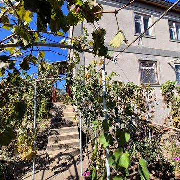 Продам дом в пригороде Черноморска