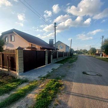 Продаж будинок м.Луцьк