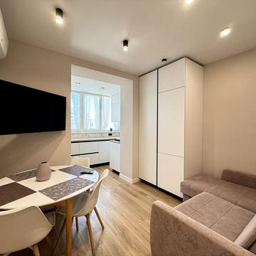 Святошинська вул., 58