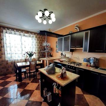 3 кімнатна квартира Маршала Говорова / Парк Перемоги