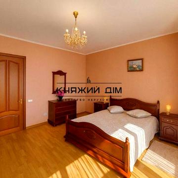 БЕЗ КОМІСІЇ! Оренда 3-х кімнатної квартири, метро Золоті Ворота.