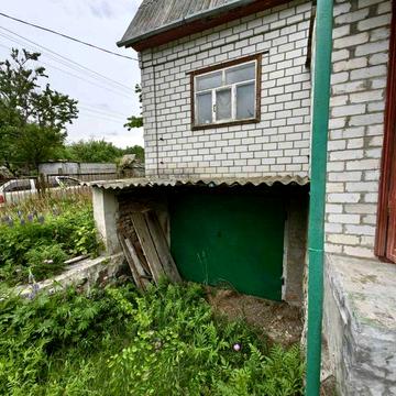 Продаж дачі з білої цегли